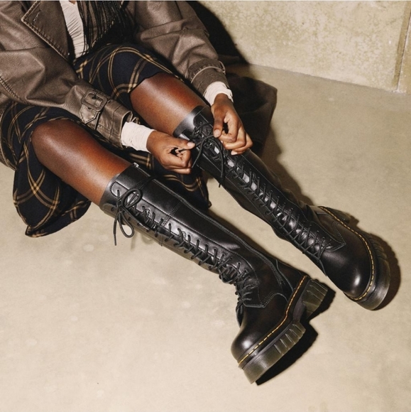 Dr Martens  audrick tall boots size 8 black - Picture 3 of 12